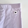 Kép 2/2 - 122-es orgonalila szivecskés pamut térd leggings kislányoknak – H&amp;M