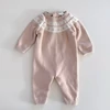 Kép 1/2 - 62-es F&amp;F pamut púderrózsaszín kötött overall kislánynak – 0–3 hónap