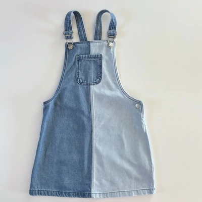 122-es puha kantáros farmer ruha kislányoknak – F&amp;F, 6-7 év