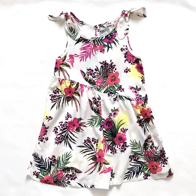 128 Új címkés virágos flamingós playsuit