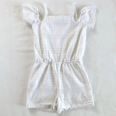 164 Alkalmi fehér csipke playsuit