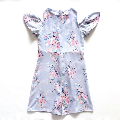 5 év Virágos alkalmi playsuit 110