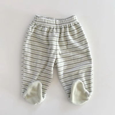 62-es almazöld–khaki–fehér csíkos plüss talpas nadrág kisfiúnak – C&amp;A