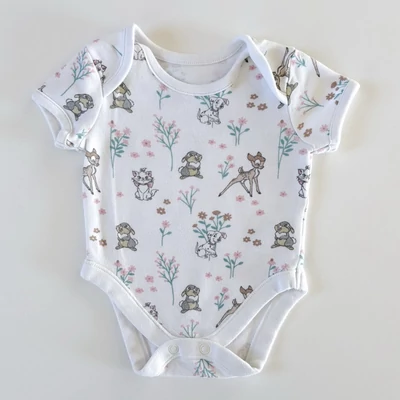 62-es Disney Bambi és Marie cica mintás pamut rövid ujjú kislány body 62-es Disney Bambi és Marie cica mintás pamut rövid ujjú kislány body