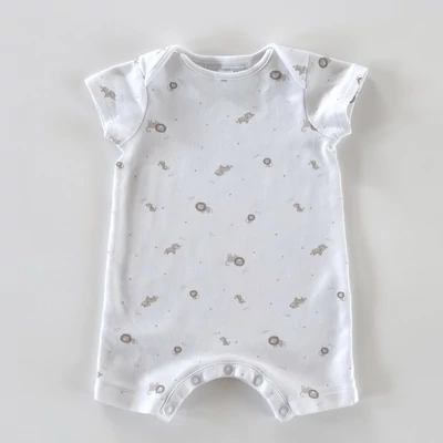 62-es fehér pamut kisfiú napozó állatmintával – The Little White Company