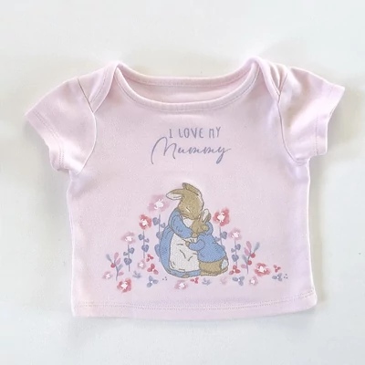 62 Hímzett pamut Peter Rabbit póló