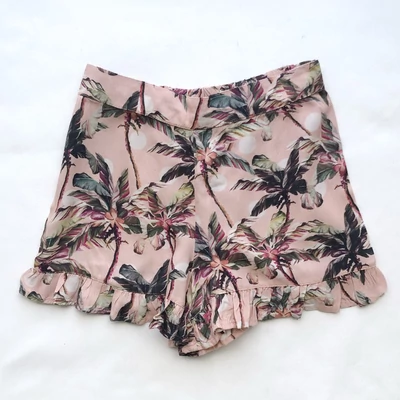 7 év Next pálmafás fodros short 122