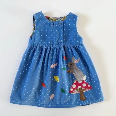 80-as Baby Boden kék nyuszis kord ruha kislánynak, pöttyös 80-as Baby Boden kék nyuszis kord ruha kislánynak, pöttyös