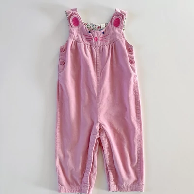 86-os rózsaszín kord overall hímzett egeres mintával kislánynak – Jojo Maman Bébé 86-os rózsaszín kord overall hímzett egeres mintával kislánynak – Jojo Maman Bébé