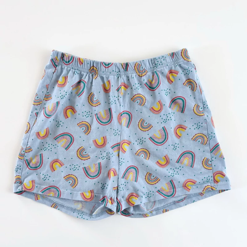 Szivárványmintás pamut tinilány short világoskék alapon – Alive, 152