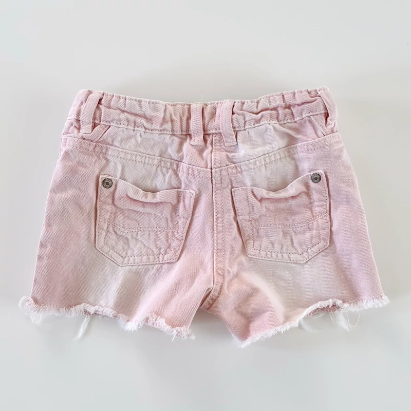 Next rózsaszín koptatott farmer short csipkebetéttel – 110-es méret