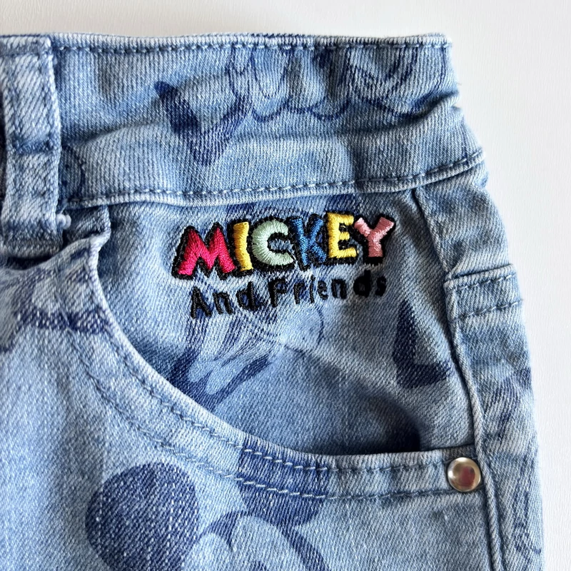 Disney mintás elasztikus farmer short 12-13 éves lányoknak – 158