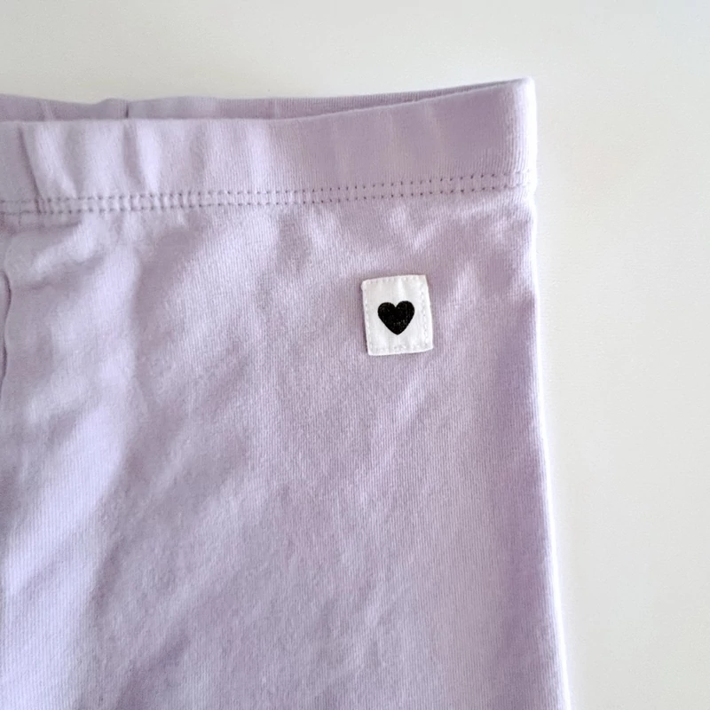 122-es orgonalila szivecskés pamut térd leggings kislányoknak – H&amp;M