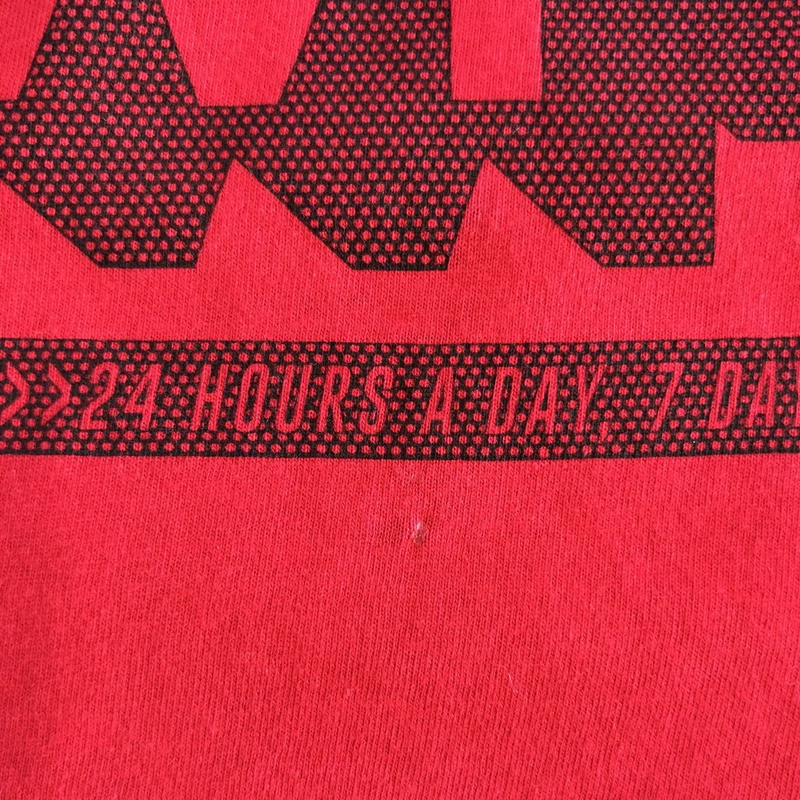 122-es Primark piros feliratos póló kisfiúnak