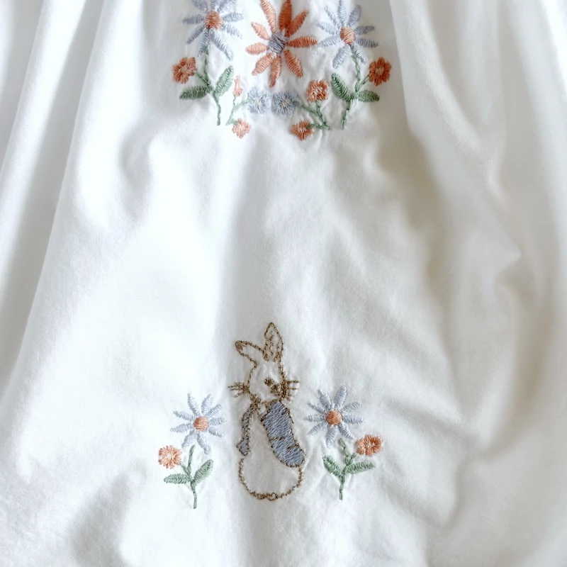 Fehér hímzett Peter Rabbit alkalmi lány ruha – Marks&amp;Spencer, 92