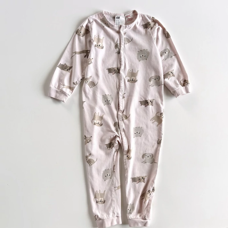 H&amp;M kutyás pamut pizsama overall, használt babaruha, 98-as méret