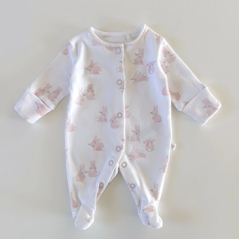 44-es nyuszis pamut rugdalózó kislánynak Next