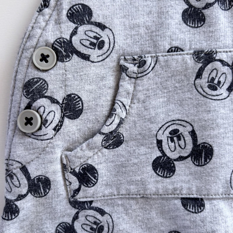 56-os Mickey Mouse mintás kantáros kisfiú pamut nadrág – George