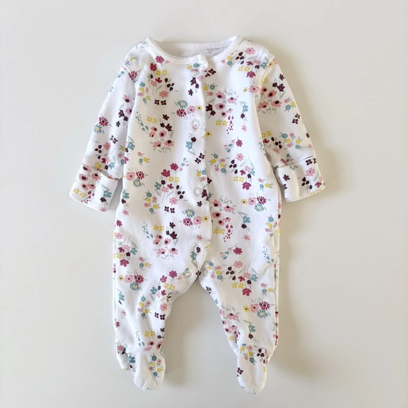 56-os Matalan pamut virágmintás rugdalózó kislánynak