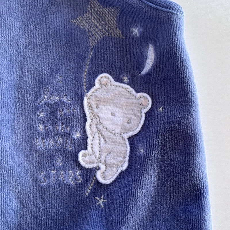 56-os plüss ujjatlan overall kisfiúnak – Mothercare, 4,5 kg