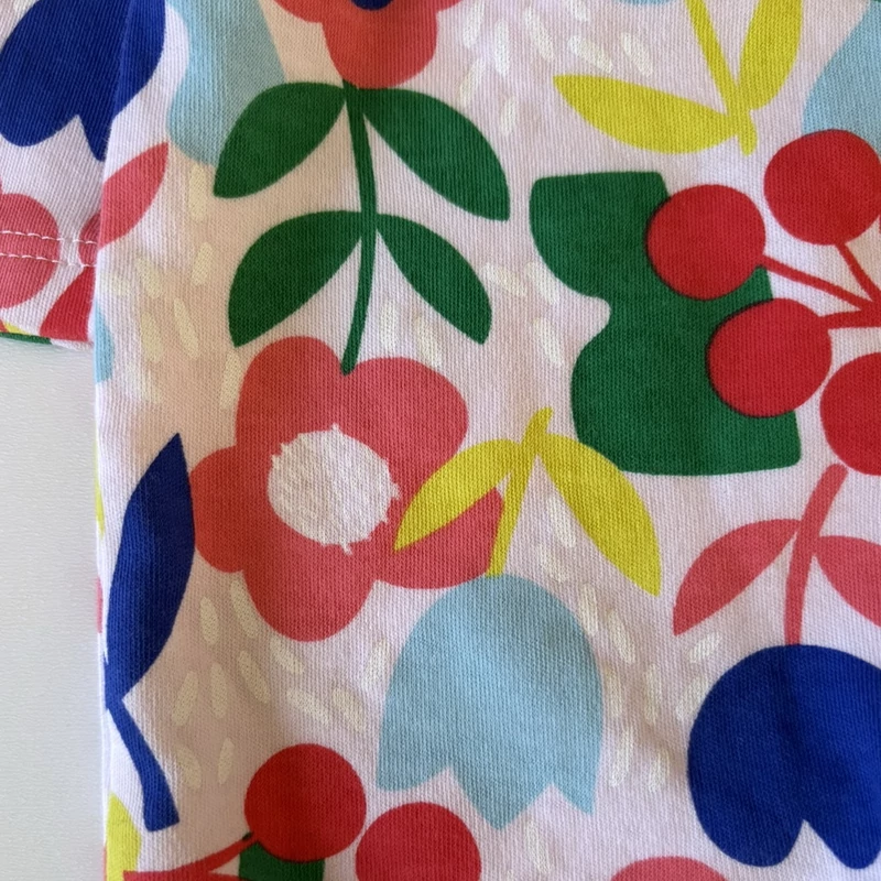 62-es Miniclub pamut virágmintás rugdalózó kislánynak