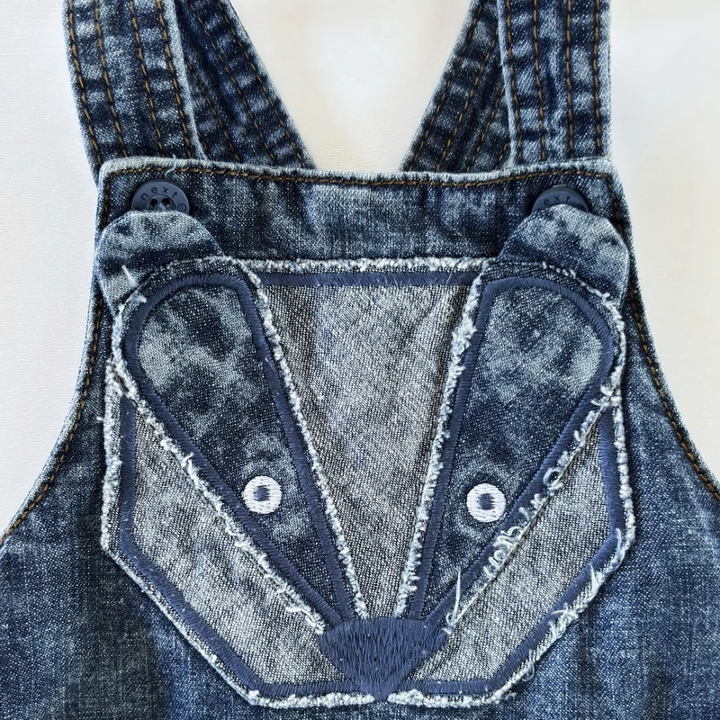 Next borz mintás kantáros kisfiú farmer short 62-es méretben