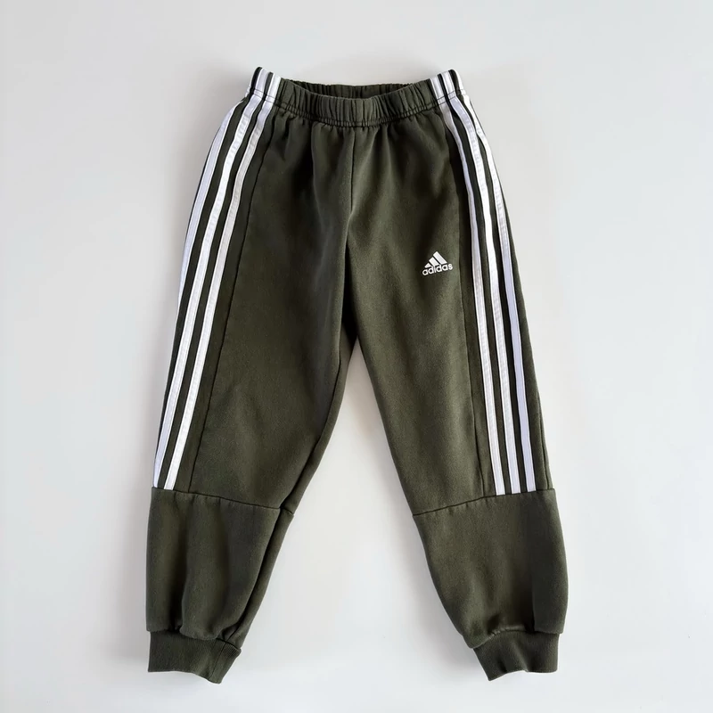7-8 éves Adidas khaki jogging nadrág 128