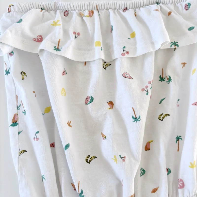 Manor gyümölcsmintás nyári pántos lány playsuit – 122-es, használt gyerekruha