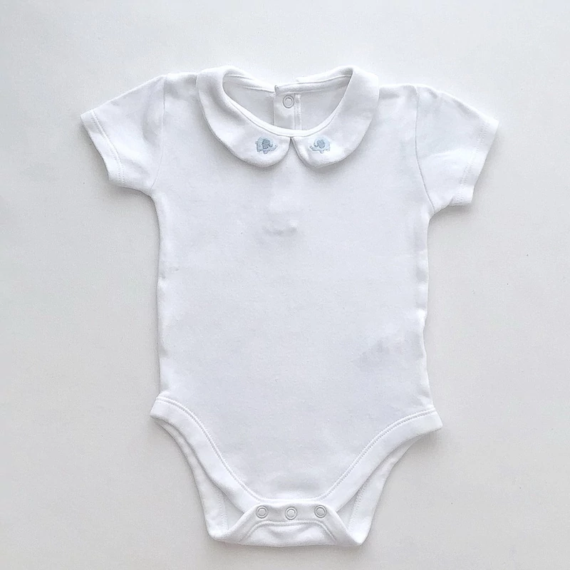 74 Hímzett fehér pamut body