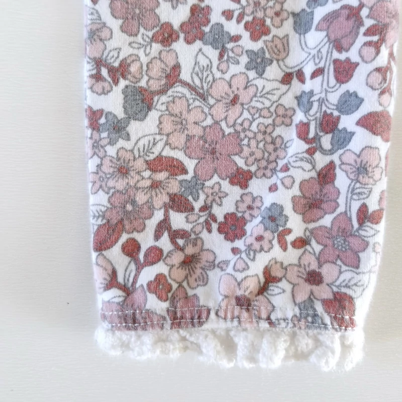 Nutmeg masnis kislány leggings – virágos, csipkés, 86-os, használt babaruha