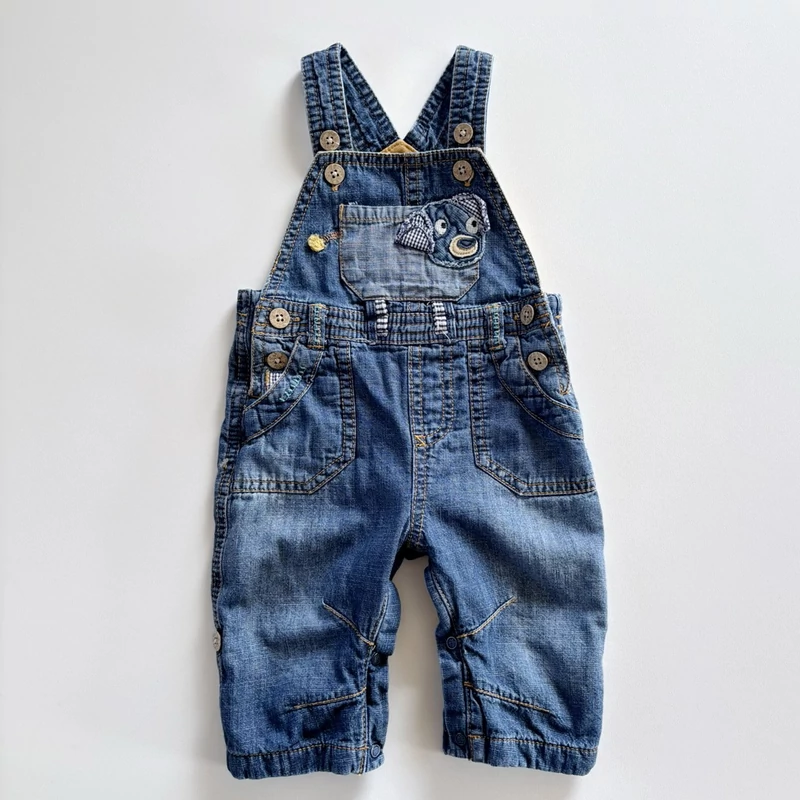 Next 68-as bélelt kantáros kisfiú farmernadrág kutyás mintával